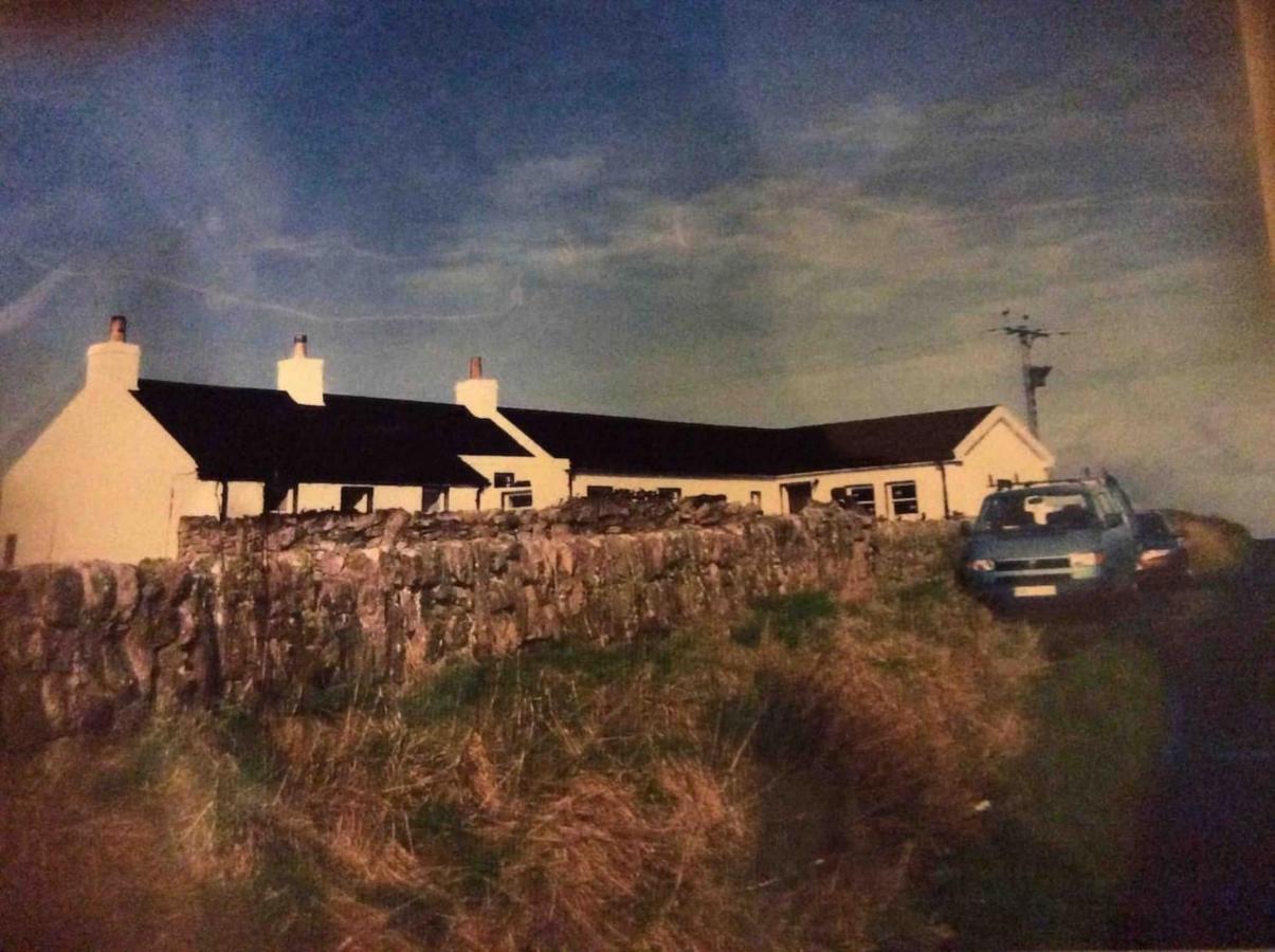 Quaint And Quirky Cottage In Port Ellen Exterior foto